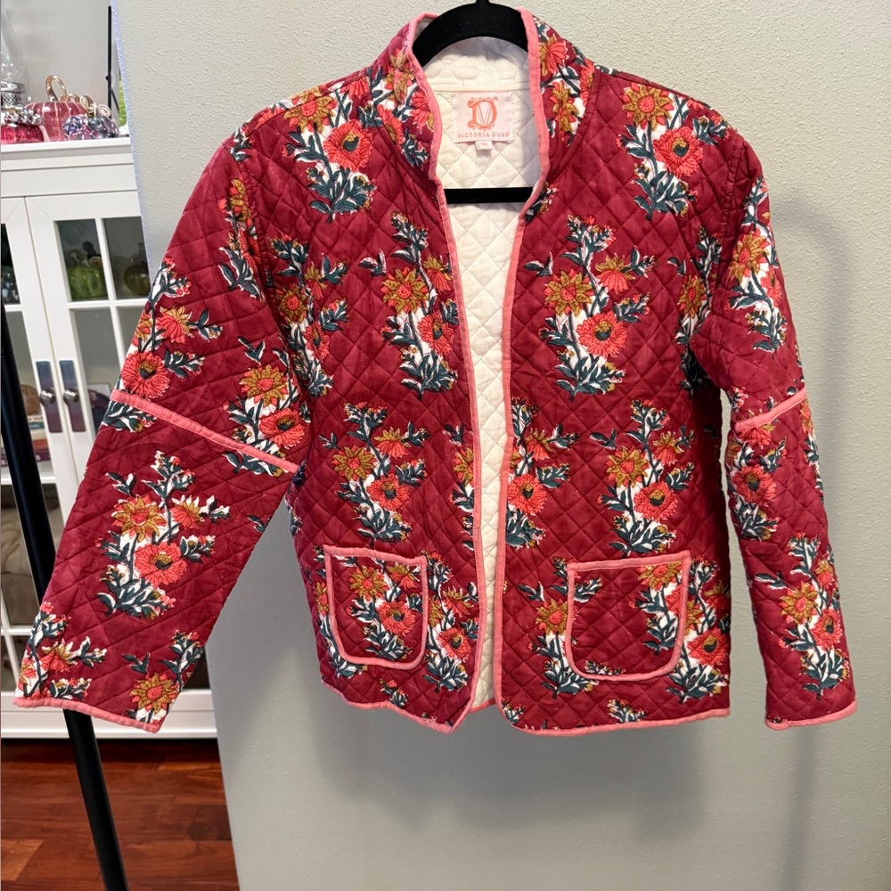 Victoria Dunn XS quilted jacket NWOT jacket.